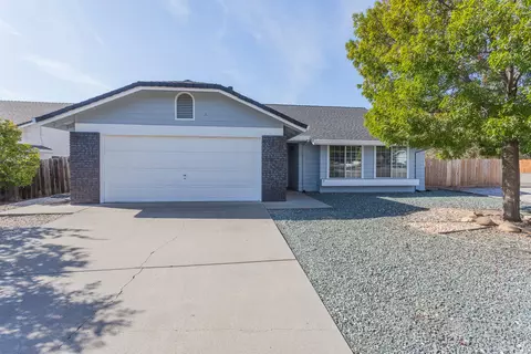 1805 Yahi Ln, Redding, CA 96002 photo 1