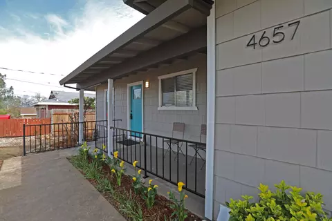 4657 Memory Ln, Redding, CA 96001 photo 2