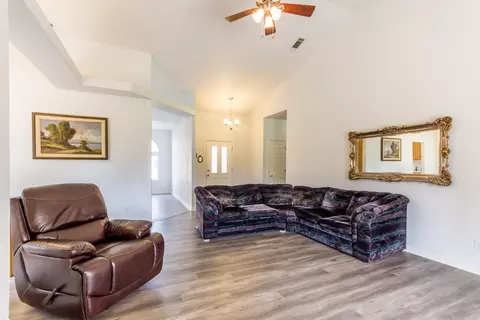 2177 Darsha Ln, Redding, CA 96003 photo 5