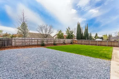 2177 Darsha Ln, Redding, CA 96003 photo 28