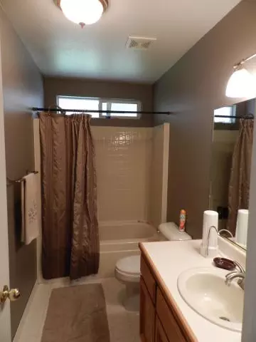 1977 Catherine Way, Redding, CA 96002 photo 12