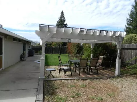 1977 Catherine Way, Redding, CA 96002 photo 14