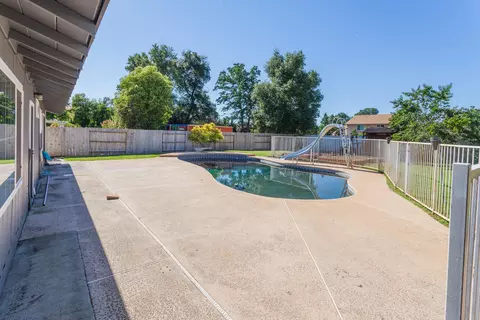 1132 Lorraine Dr, Redding, CA 96002 photo 32