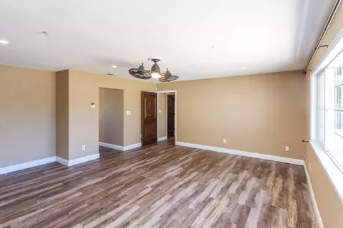 1132 Lorraine Dr, Redding, CA 96002 photo 8