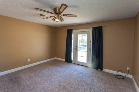 1132 Lorraine Dr, Redding, CA 96002 photo 23
