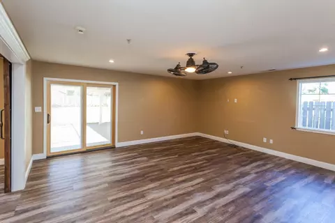1132 Lorraine Dr, Redding, CA 96002 photo 9