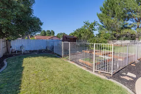 1132 Lorraine Dr, Redding, CA 96002 photo 34