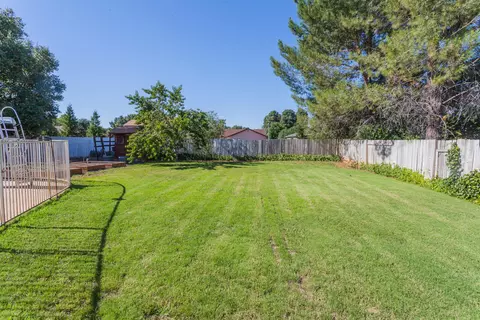 1132 Lorraine Dr, Redding, CA 96002 photo 36