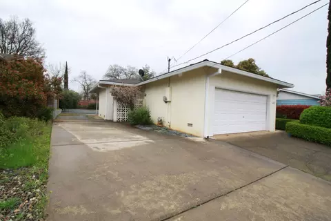 2777 Regal, Redding, CA 96002 photo 3