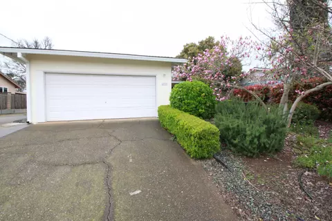 2777 Regal, Redding, CA 96002 photo 20
