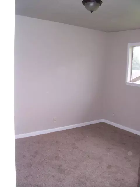2198 Venus Way, Redding, CA 96002 photo 4