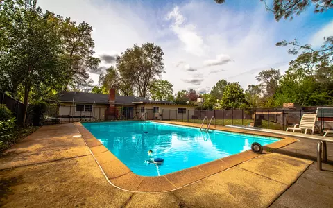 1961 Deerfield Ave, Redding, CA 96002 photo 1