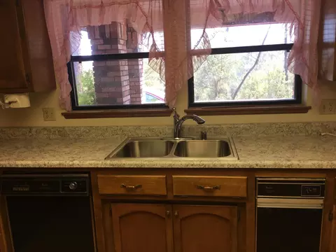 9545 Janell Ln, Redding, CA 96001 photo 9