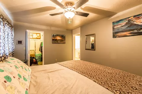 1960 Carleton St, Redding, CA 96002 photo 9