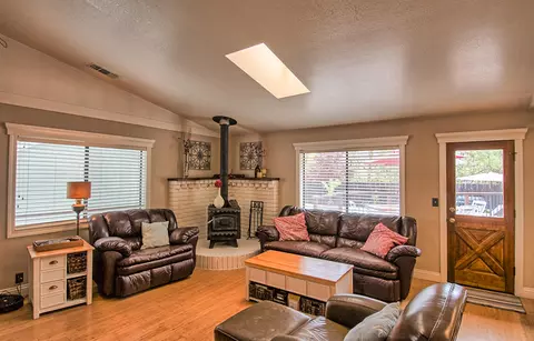 4000 Meander Dr, Redding, CA 96001 photo 9