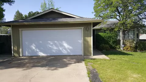 3718 Lake Forest Dr, Redding, CA 96003 photo 1