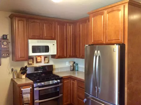 1034 Jackson St, Red Bluff, CA 96080 photo 2