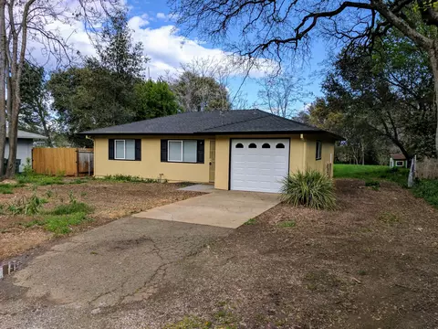 2591 Oxford Rd, Redding, CA 96002 photo 1