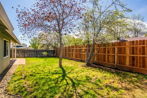 3490 Bridger Dr, Redding, CA 96002 photo 22