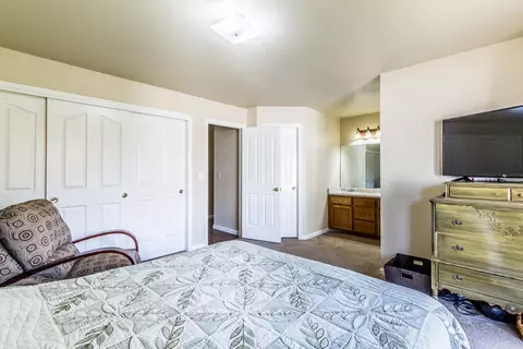 3490 Bridger Dr, Redding, CA 96002 photo 12