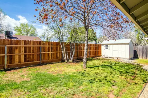 3490 Bridger Dr, Redding, CA 96002 photo 21
