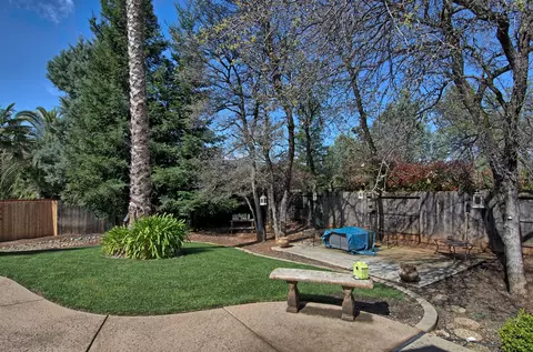 3394 Heritagetown Dr, Redding, CA 96002 photo 23