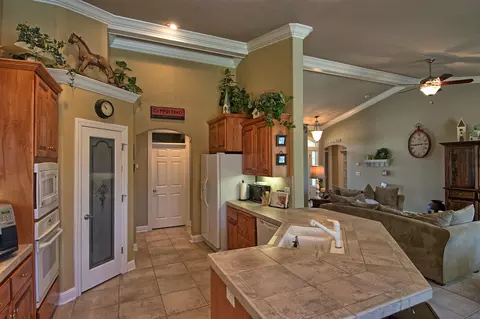 3394 Heritagetown Dr, Redding, CA 96002 photo 4