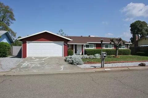 1160 Lorraine Dr, Redding, CA 96002 photo 2