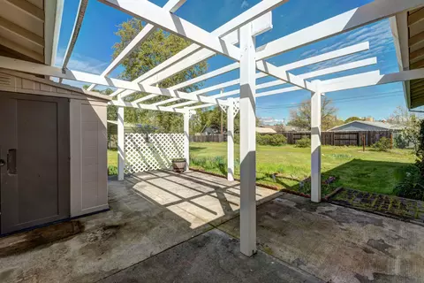 3730 Brian Ct, Redding, CA 96001 photo 17
