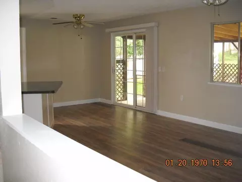 1335 Acacia St, Red Bluff, CA 96080 photo 3