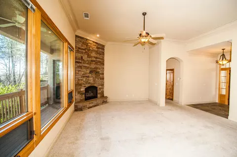 4605 Nantucket Dr, Redding, CA 96001 photo 7