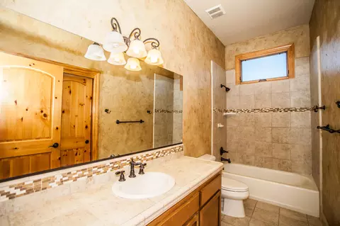 4605 Nantucket Dr, Redding, CA 96001 photo 24