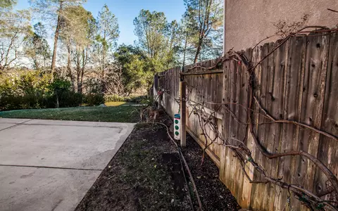 4605 Nantucket Dr, Redding, CA 96001 photo 44