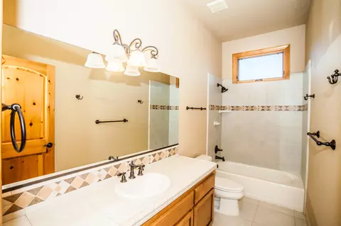 4605 Nantucket Dr, Redding, CA 96001 photo 21
