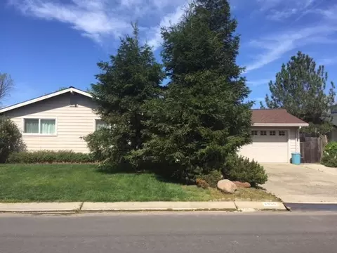 1996 Wilder Dr, Redding, CA 96001 photo 3