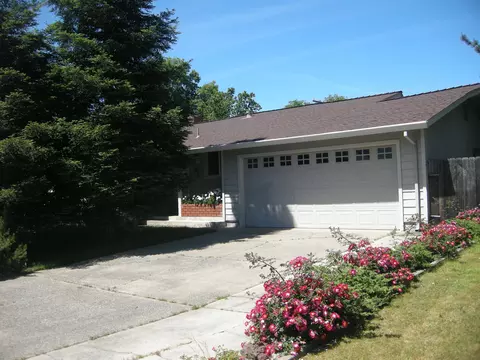 1996 Wilder Dr, Redding, CA 96001 photo 1