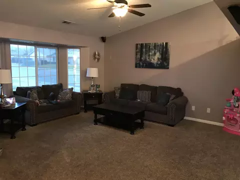 1488 Purple Way, Redding, CA 96003 photo 4