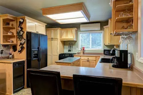 19737 Koala Ln, Redding, CA 96003 photo 8