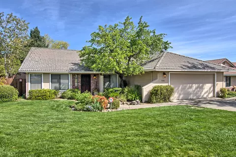 3888 Rushmore Dr, Redding, CA 96001 photo 1