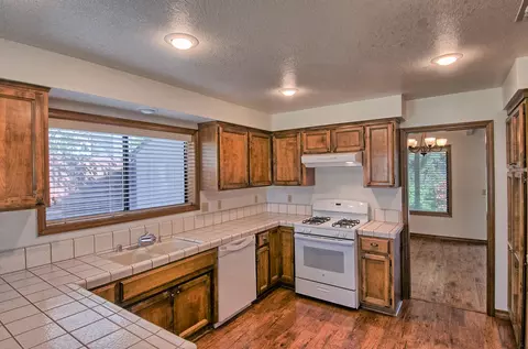 3888 Rushmore Dr, Redding, CA 96001 photo 13