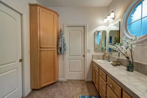 2376 Dream St, Redding, CA 96001 photo 18