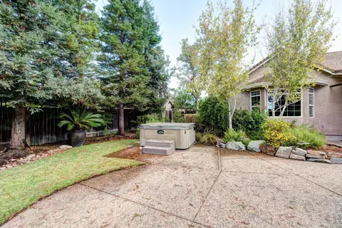 2376 Dream St, Redding, CA 96001 photo 28
