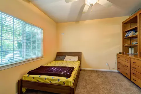 2376 Dream St, Redding, CA 96001 photo 21