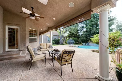 2376 Dream St, Redding, CA 96001 photo 27