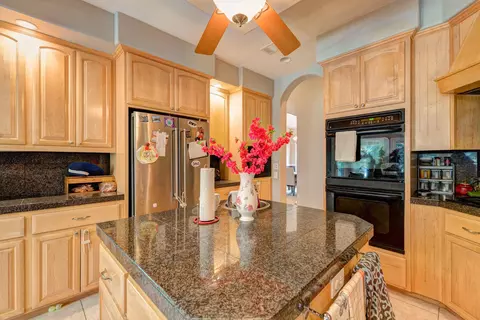 2376 Dream St, Redding, CA 96001 photo 15