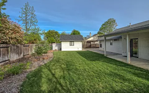 3076 Stonecrest Pl, Redding, CA 96001 photo 15