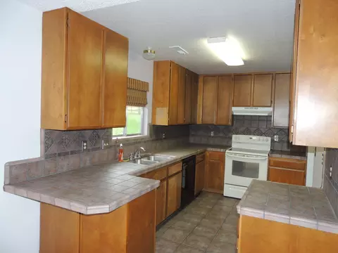 20993 Yogi Bear Ln, Redding, CA 96003 photo 6