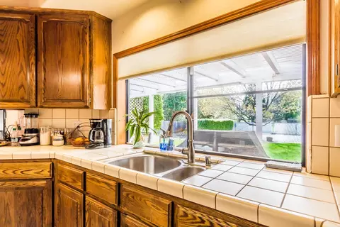 4696 Alta Camino Dr, Redding, CA 96002 photo 13