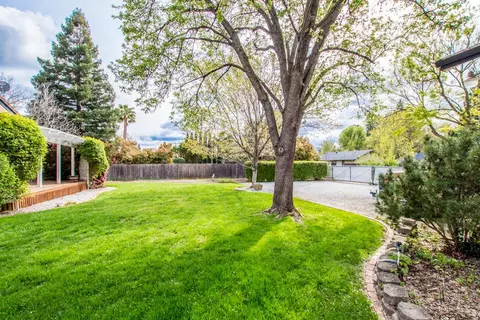 4696 Alta Camino Dr, Redding, CA 96002 photo 31