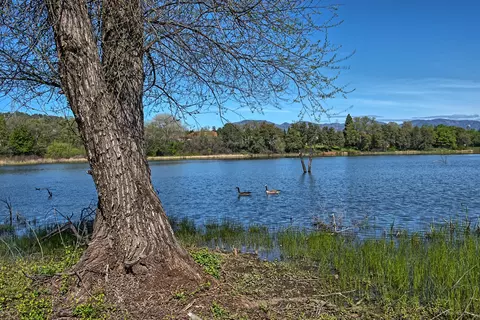 1777 Lakeside Dr, Redding, CA 96001 photo 30